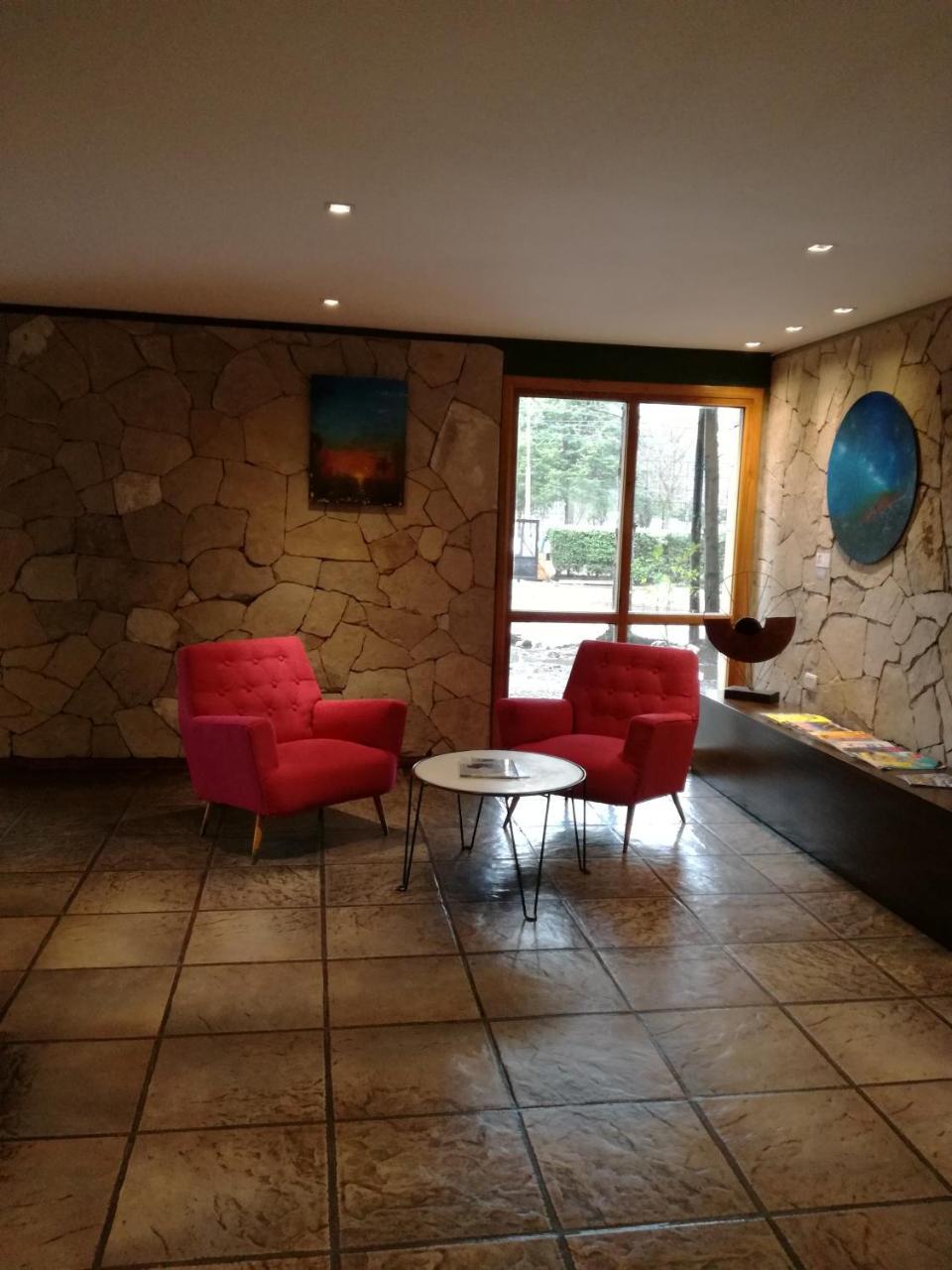 Hosteria Aca Al Sur Вілья-Ла-Ангостура Екстер'єр фото